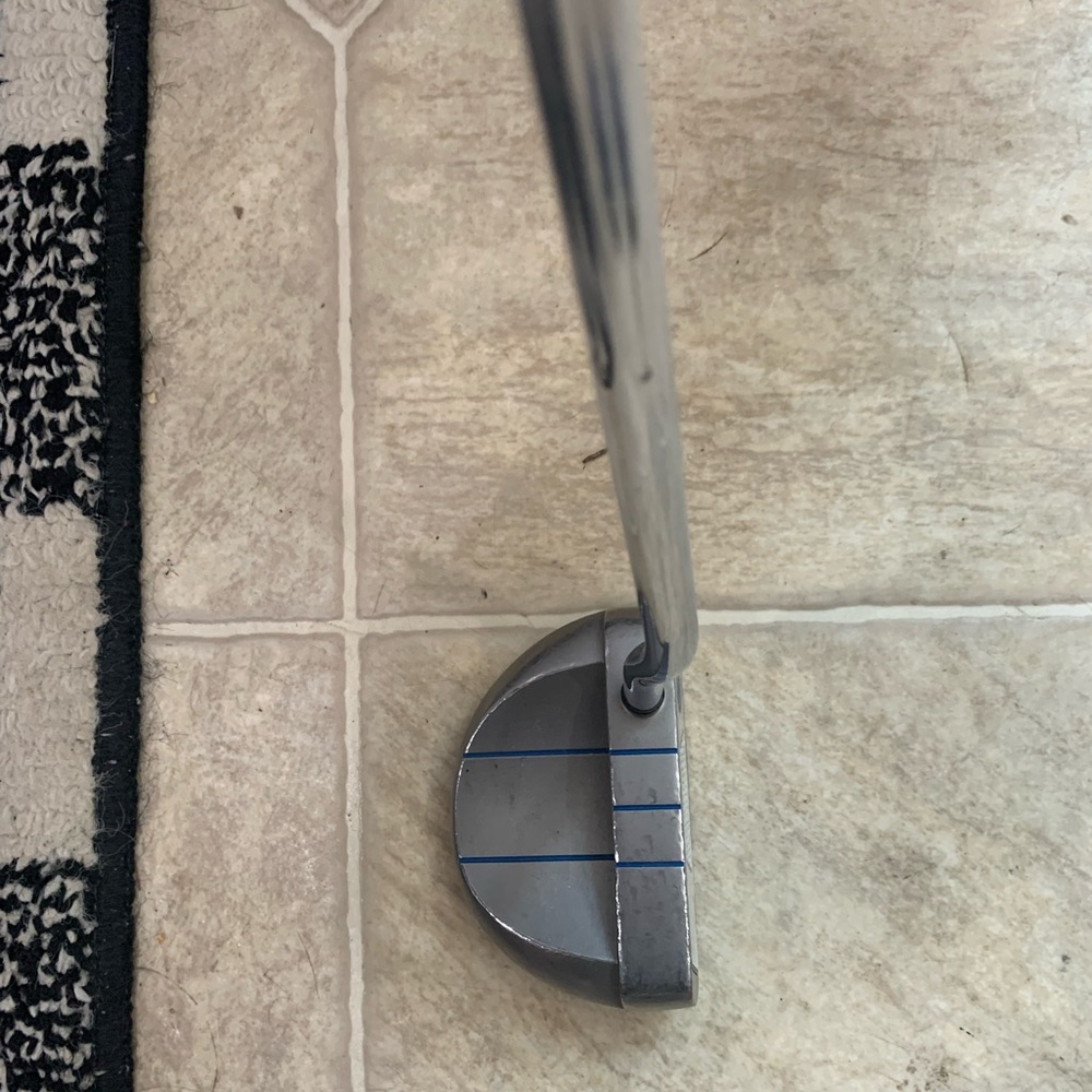 Odyssey, Devine Line Putter - Picture 2 of 7